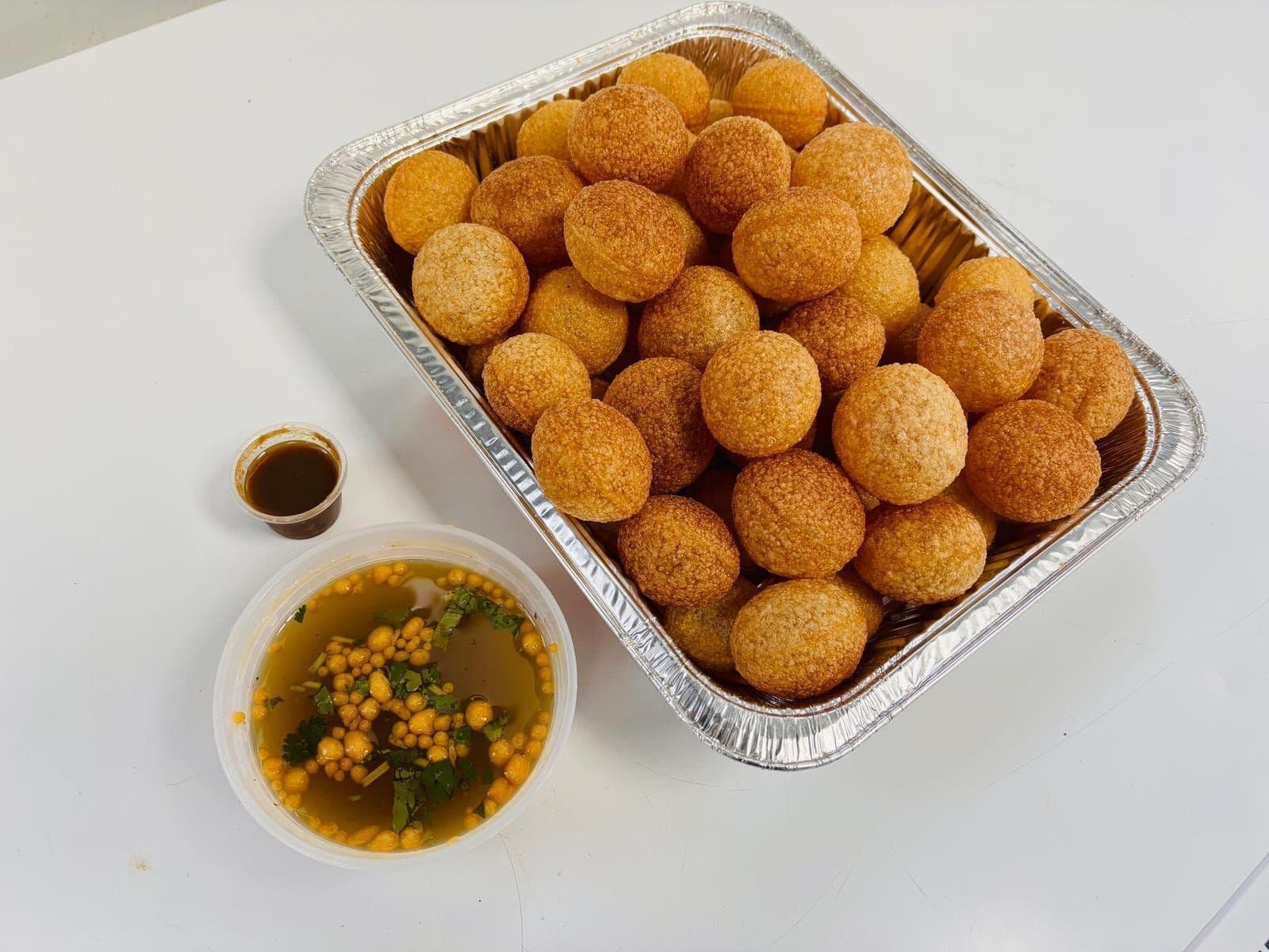 Pani puri tray with masala water